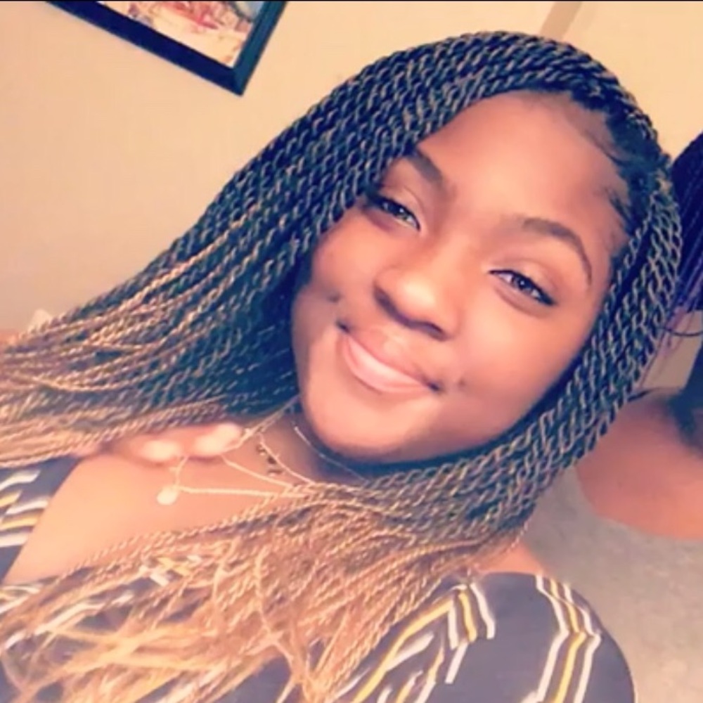 Meet your Posher, Asjah